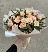 Букет Кремовые розы Латте в Касумкенте